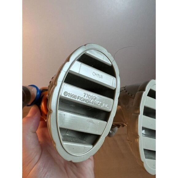 Rescue Heroes Rip Rockefeller Construction Worker Vintage 1998 Action Figure 6” - Picture 6 of 6